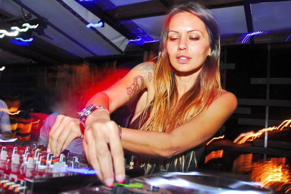 best female dj bikaner